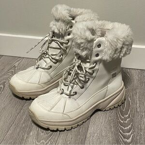 UGG Yose Fluff Winter Snow Boots White Waterproof Faux Fur Women’s Size 7